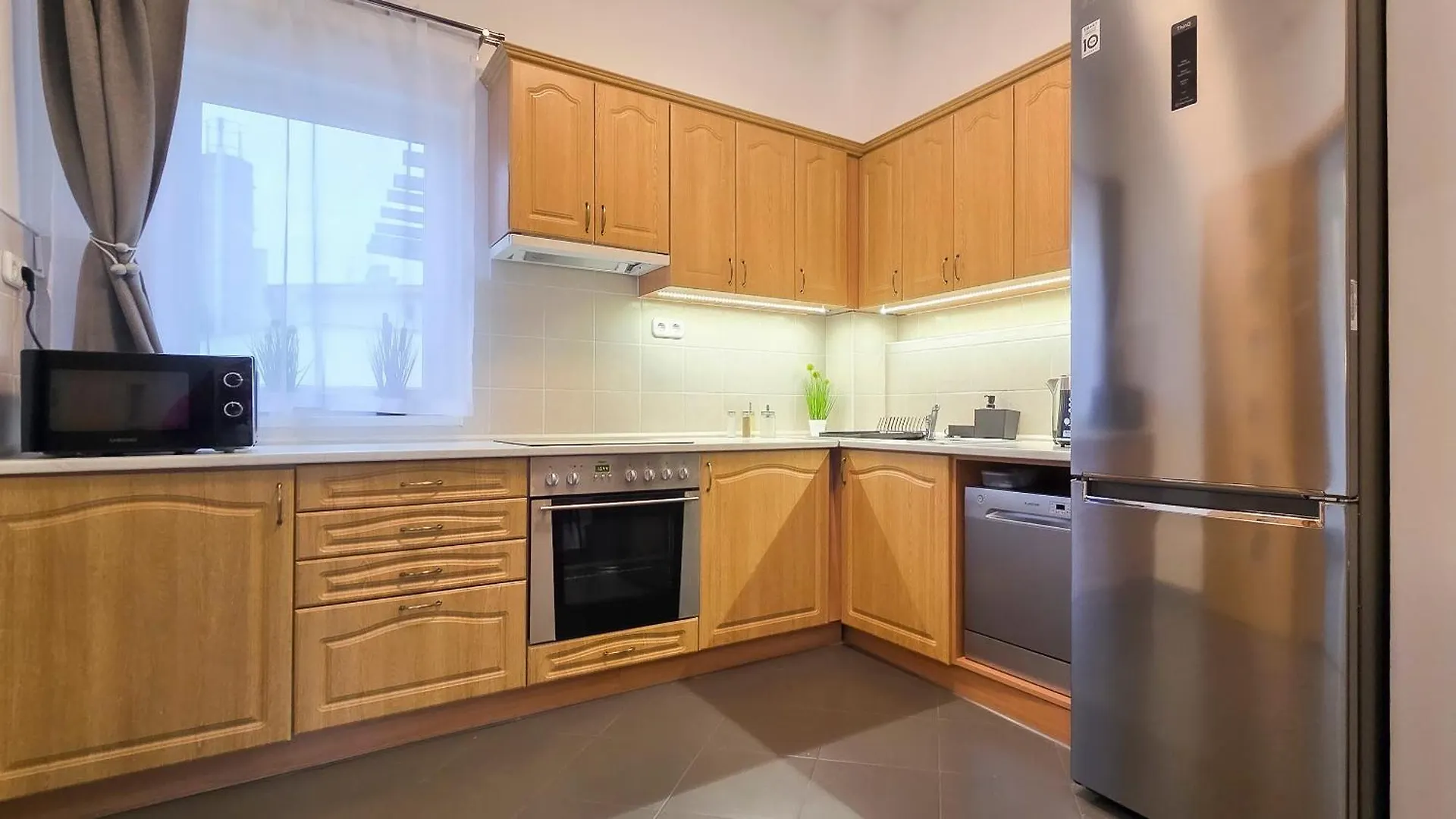 Rooftop Serenity Apartment 布达佩斯